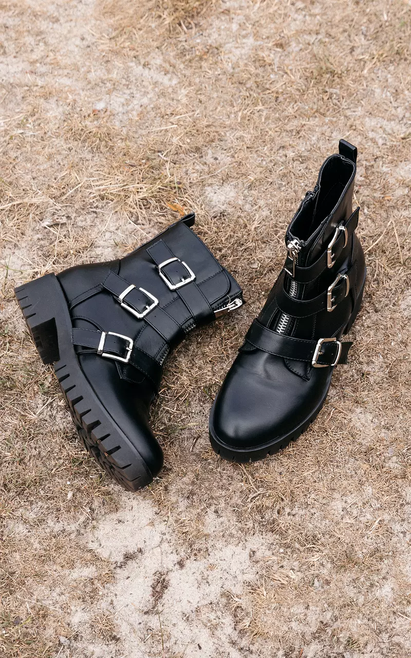 Boots with zips and buckles Black