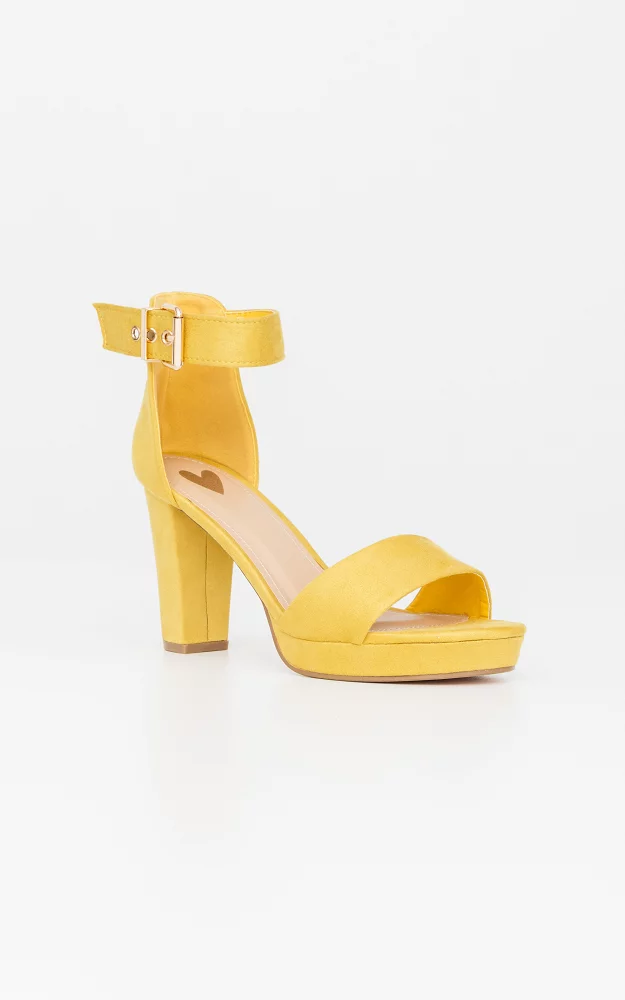 Open heels with straps Yellow