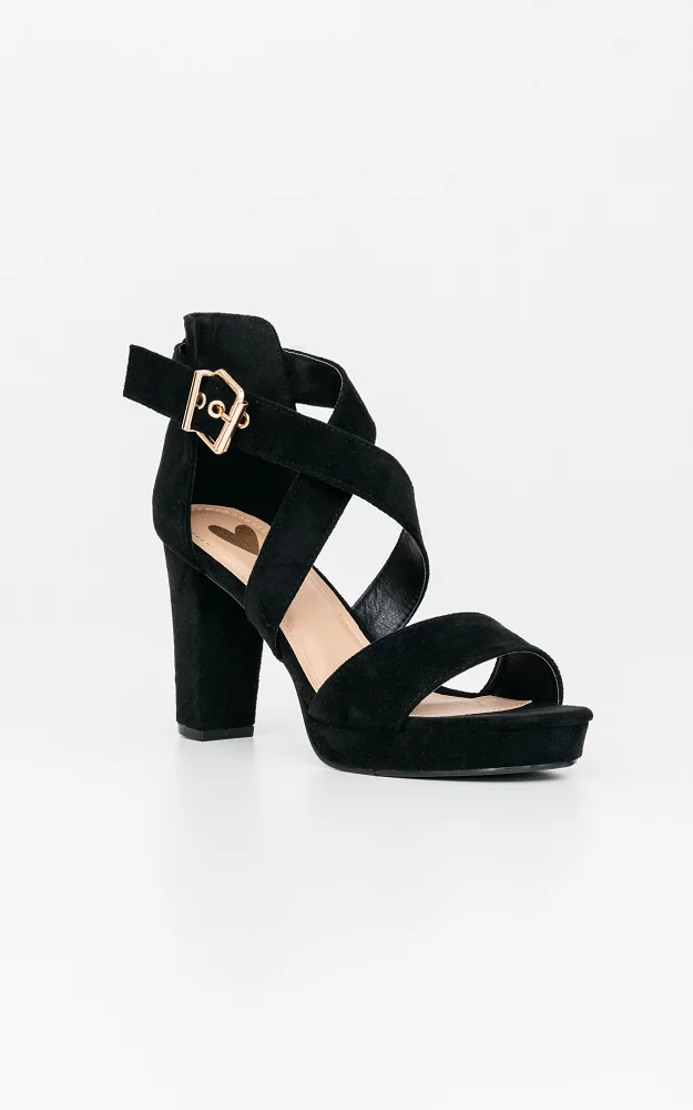 Strappy heels with clasp Black