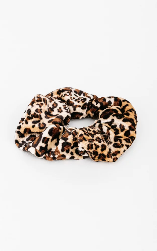 Velvet look scrunchie met leopard print Leopard