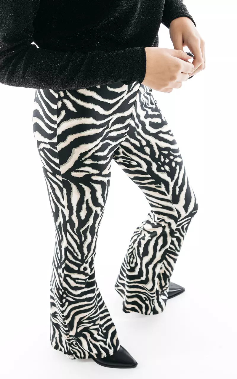 Patterned, flared trousers Black Cream