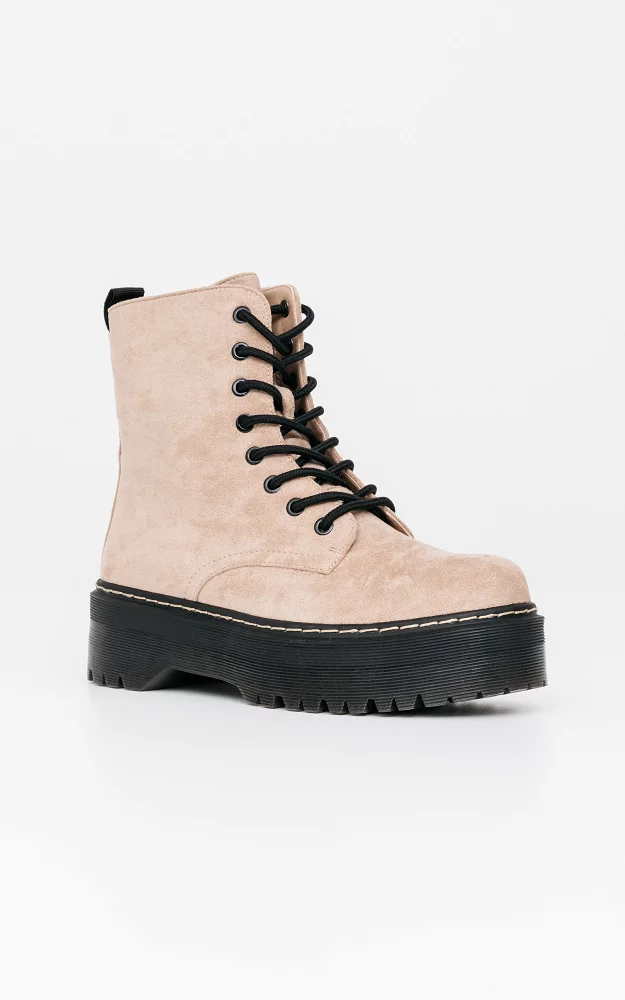 Lace-up boots with thick soles Taupe