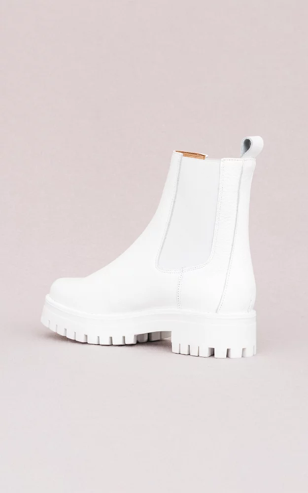 Leather Chelsea boots White