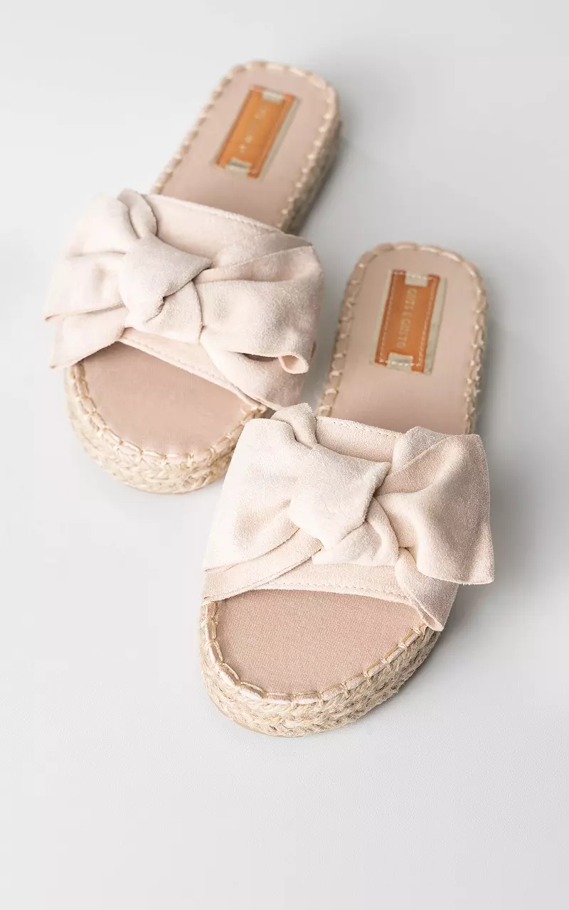 Slip-on sandals with woven soles Beige