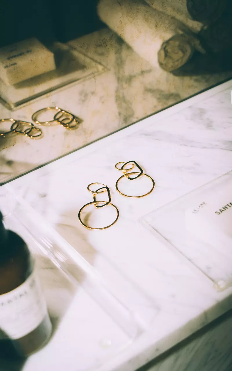 Pendant earrings Gold