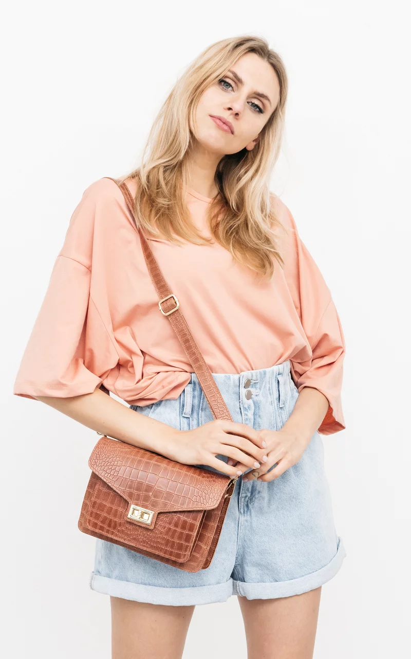 Leather bag with gold-coated details Rust Brown