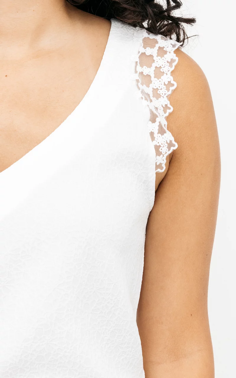 Top with lace details White