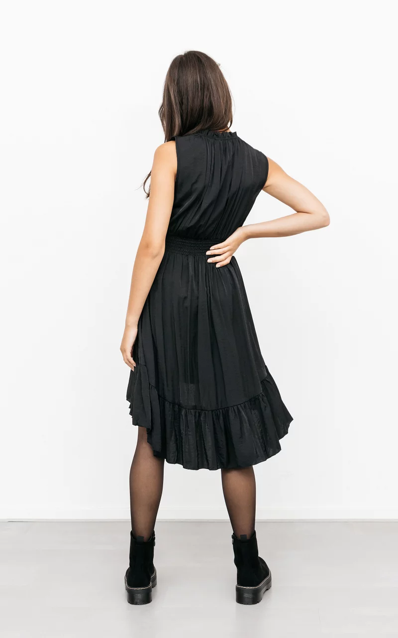 A-symmetrical dress with ruffles Black