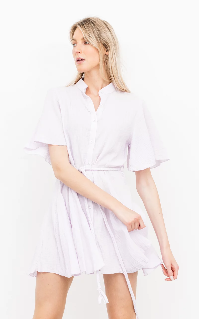 Dress with buttons and a waist-tie Lilac