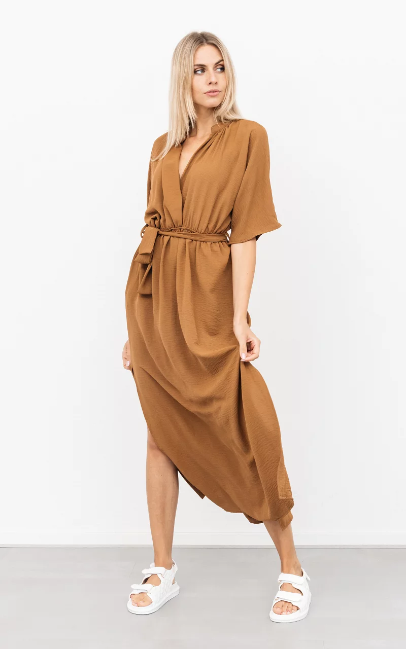 Maxi dress with split Camel