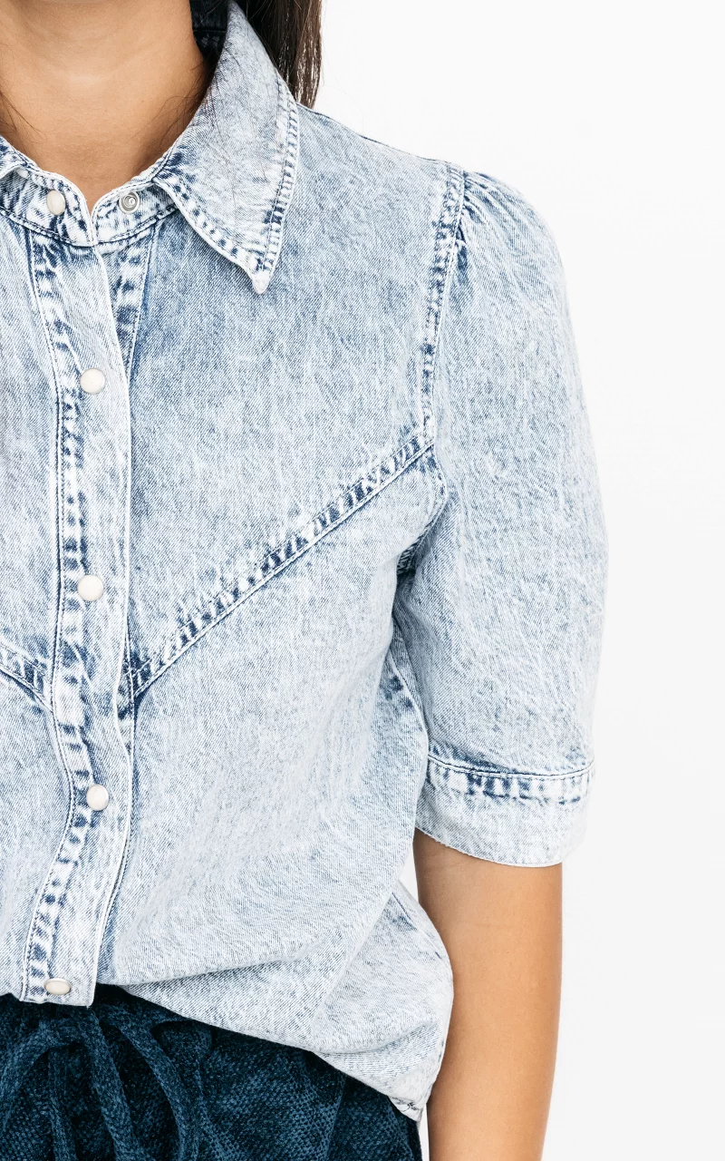 Denim-look blouse with buttons Blue