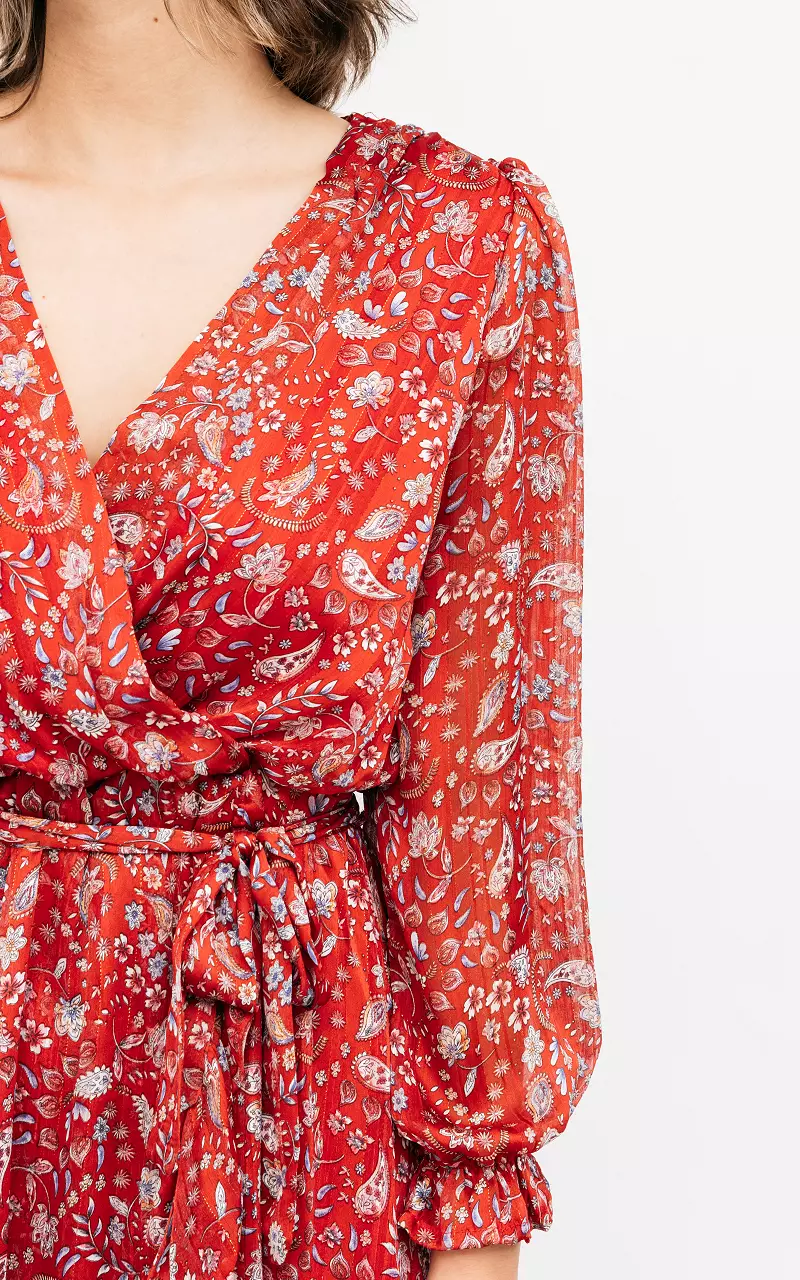 Overslag jurk met paisley print Rood