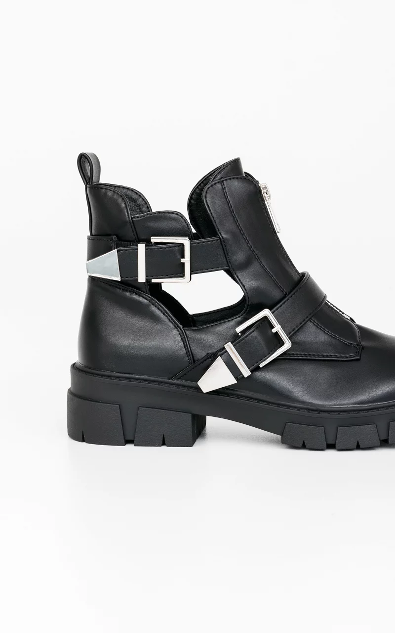 Boots with buckles Black