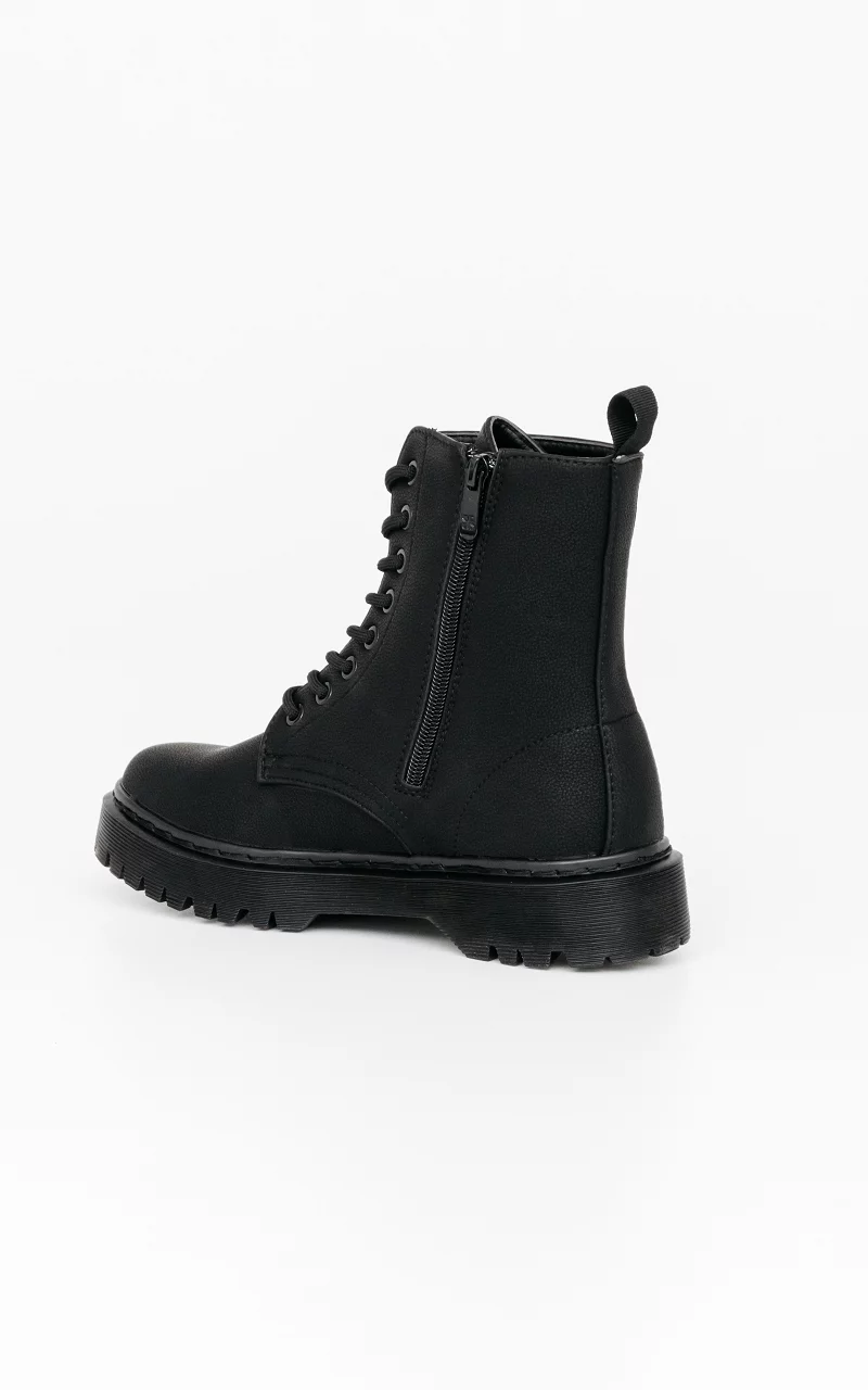 Boots with laces and zips Black