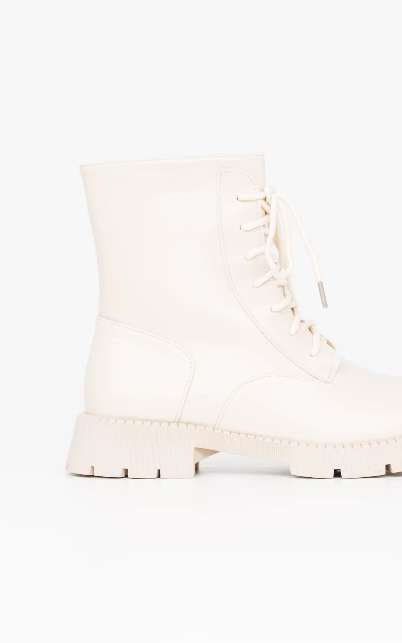 Lace-up boots with zips Cream