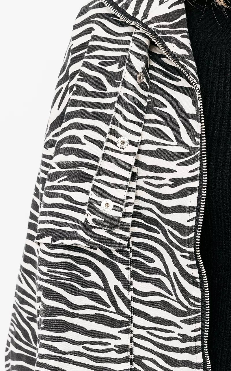 Oversized denim jacket with zebra print Black Cream