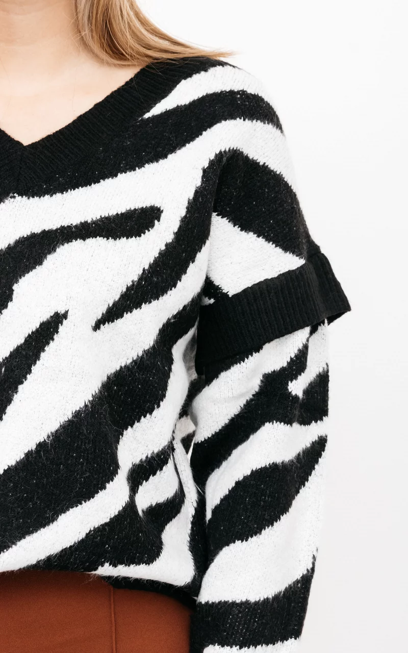 Oversized zebraprint sweater Black White