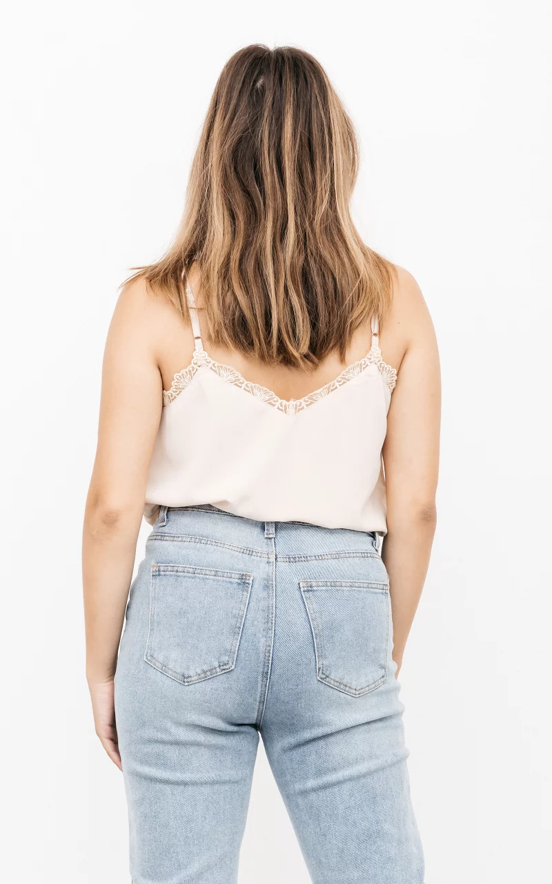 Top met kanten details Nude