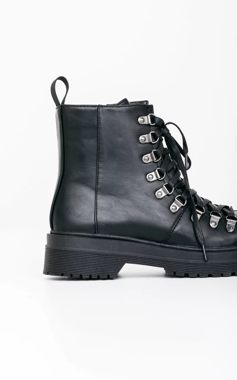 Lace-up boots with thick sole Black