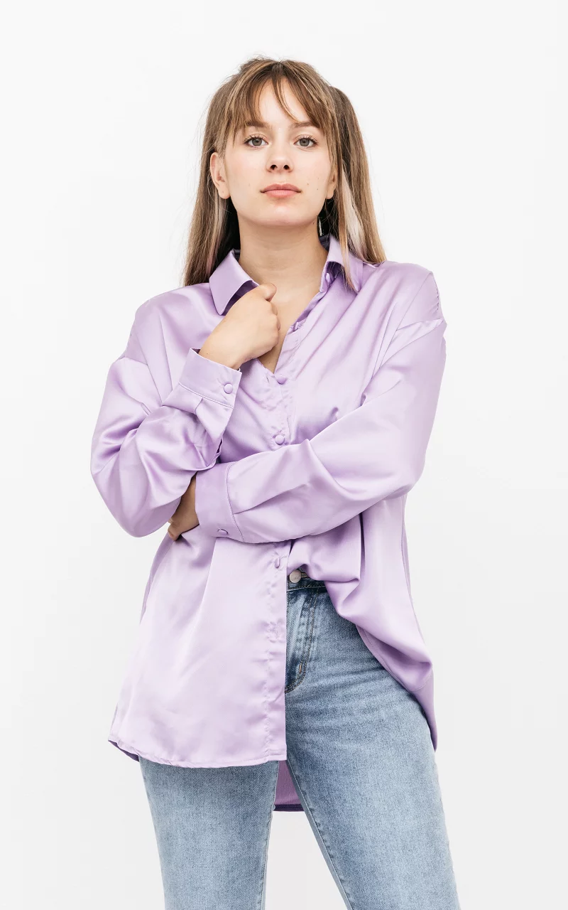 Satin-look blouse with buttons Lilac