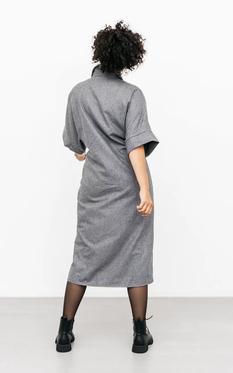 Dress with waist tie and buttons Grey