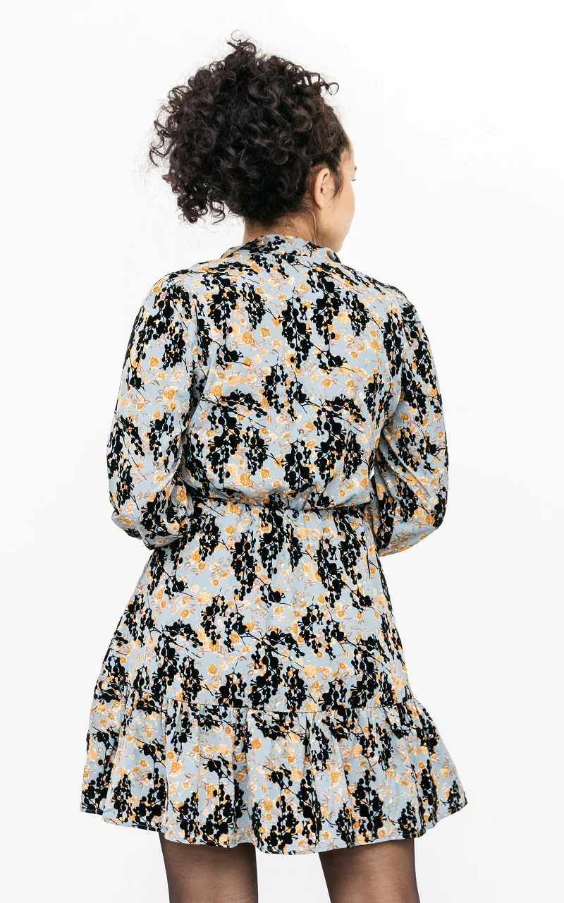 Kurzes Kleid mit abstraktem Muster Mint Schwarz