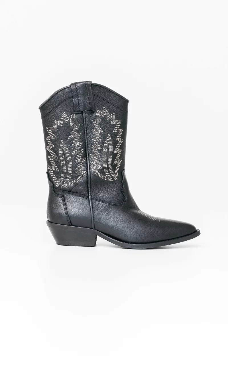 Leather cowboy heels Black