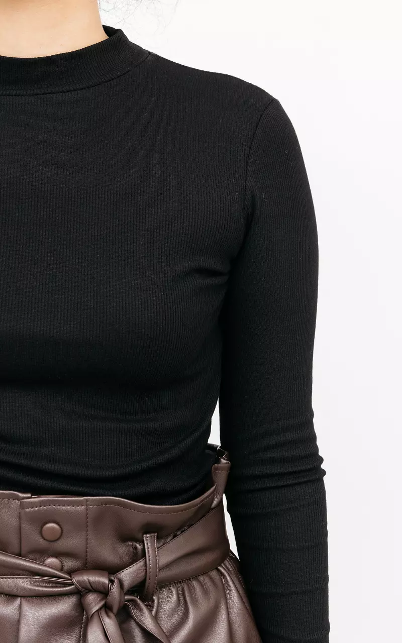 Ribbed top with turtleneck Black