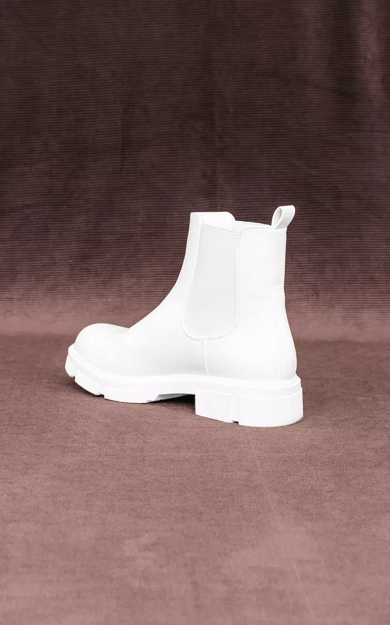 Chelsea boots White