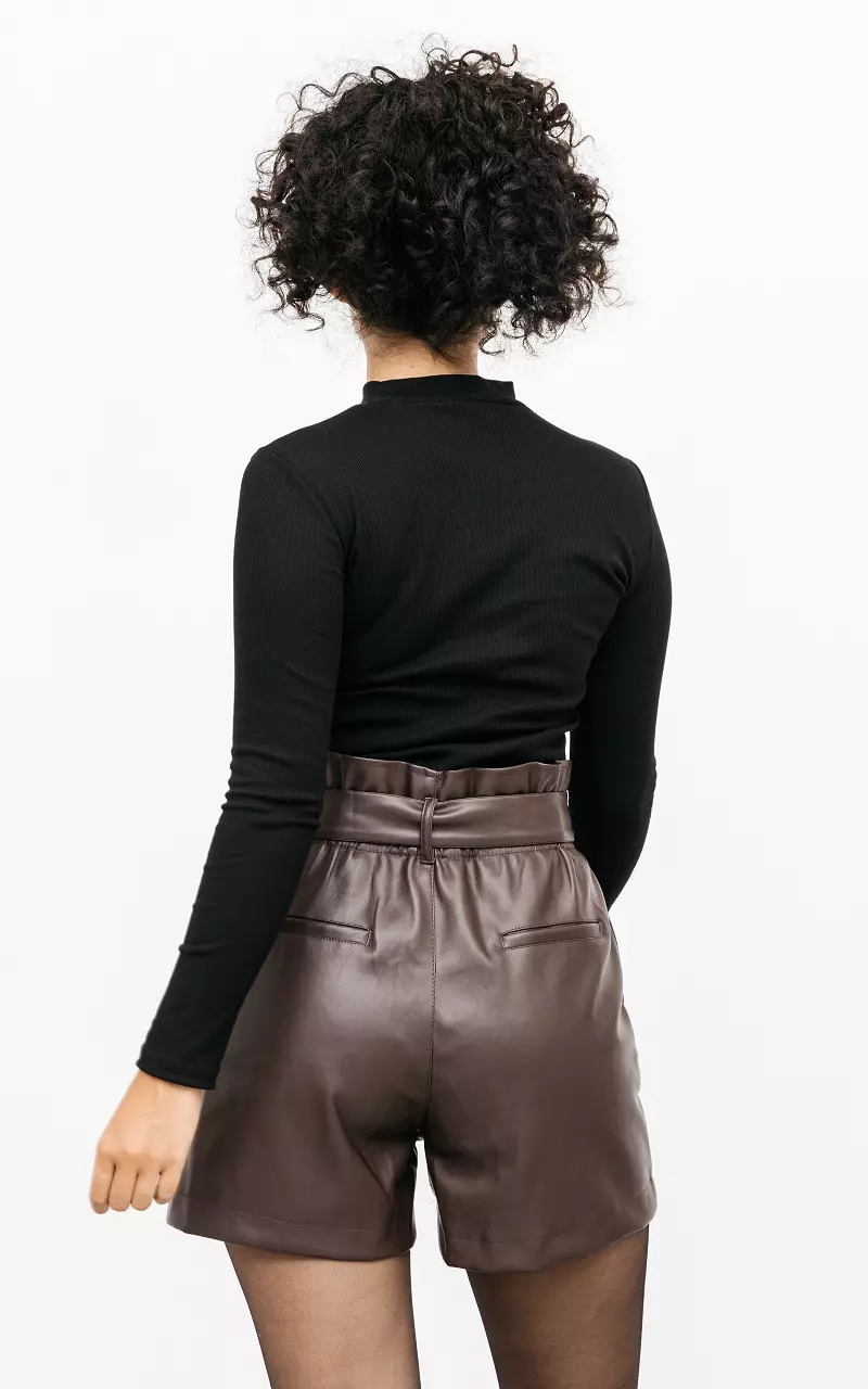 Leather-look short with belt Dark Brown