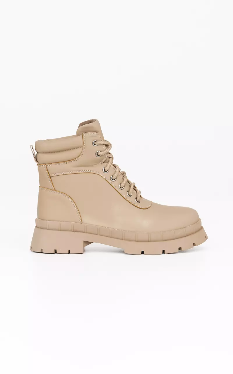Schnür-Boots mit chunky Sohle Taupe