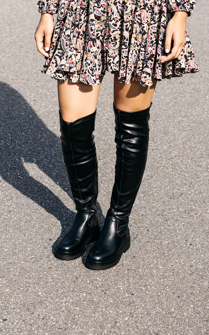 Overknee boots with zip Black