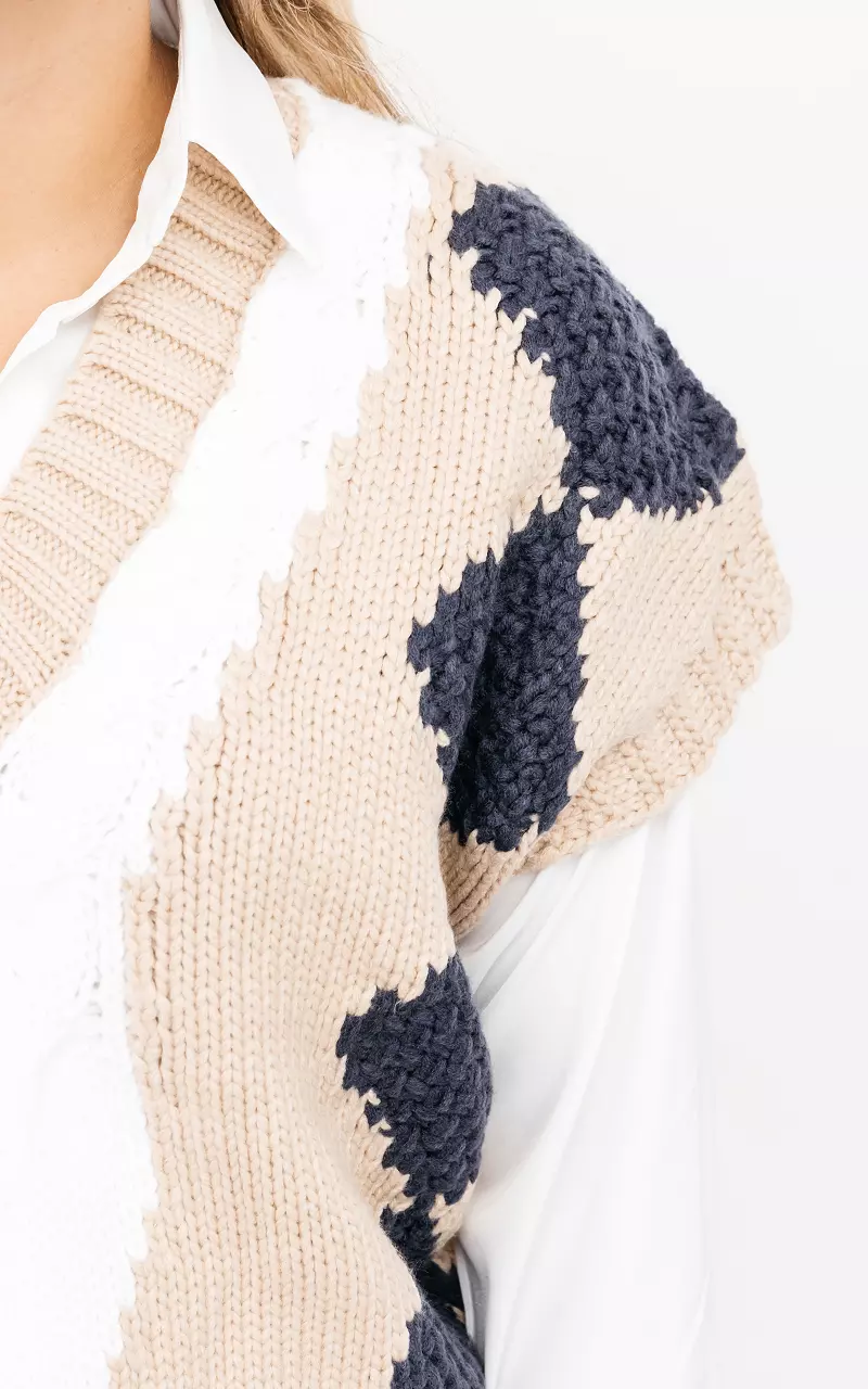 Chunky knit spencer with V-neck Beige Dark Blue