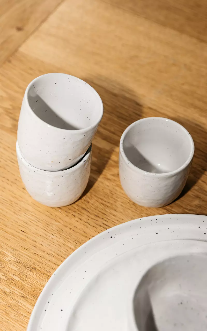 Keramik-Tasse mit dezenten Punkten Weiß Grau
