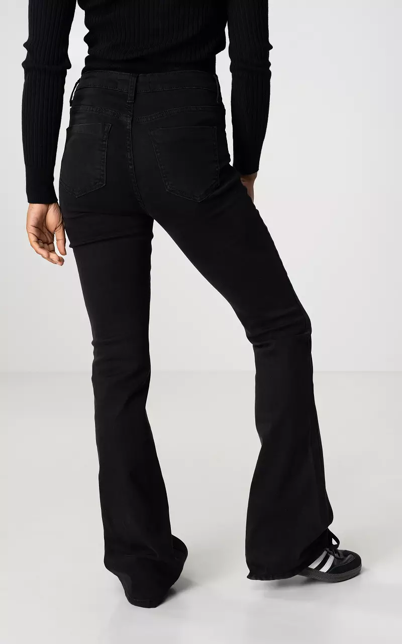 Mid waist flared jeans Zwart