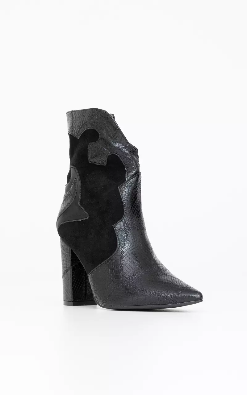 Leather-detail ankle boots Black
