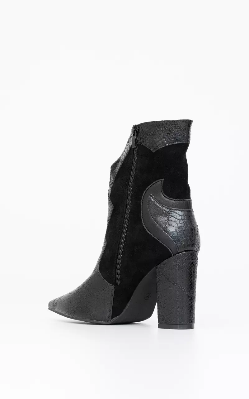 Leather-detail ankle boots Black