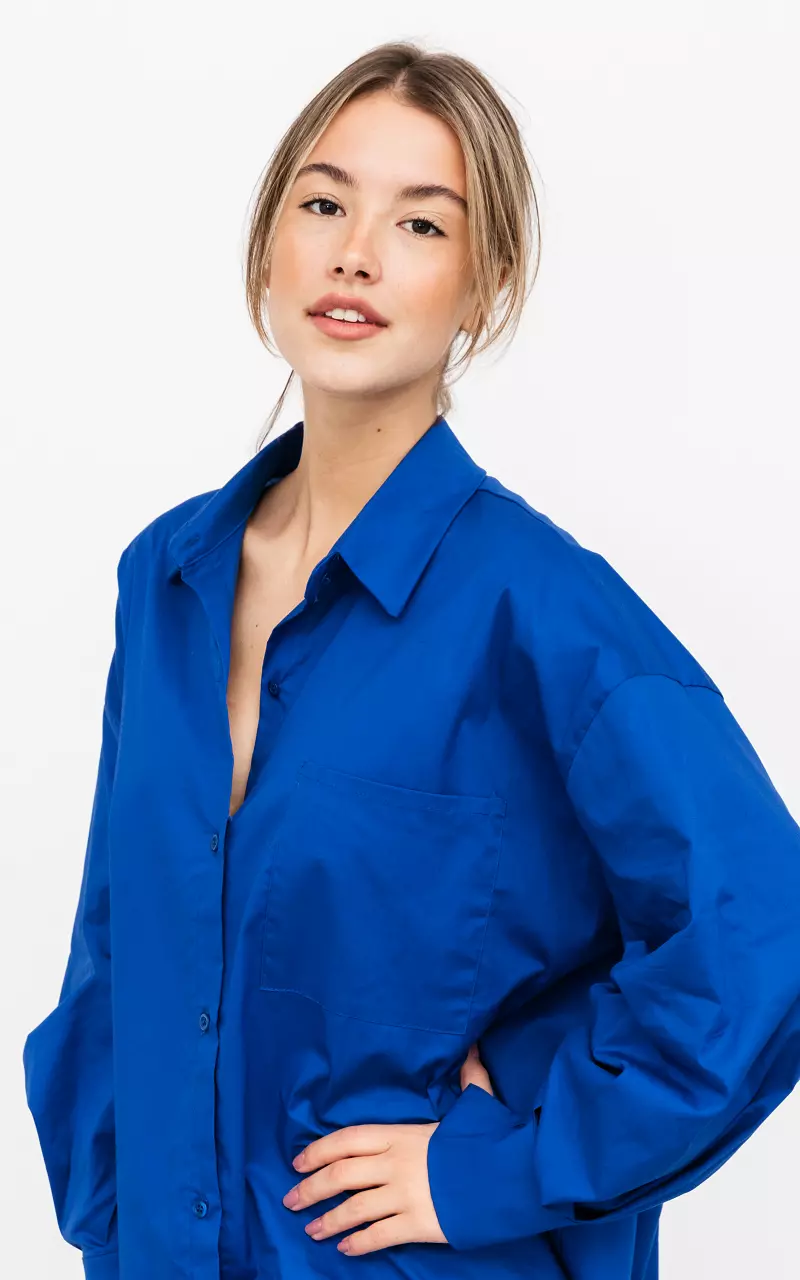 Oversized basic blouse with breast pocket Blue