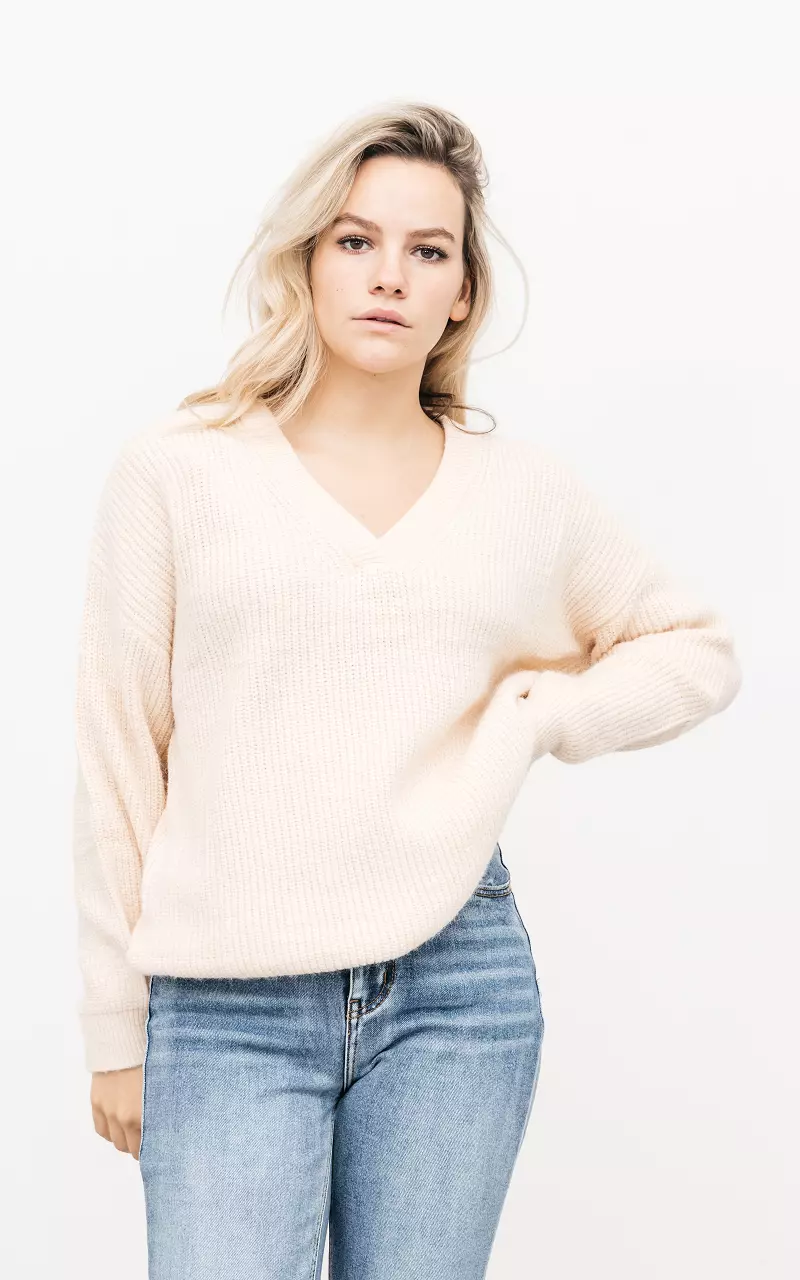 Knit sweater with v-neck Cream