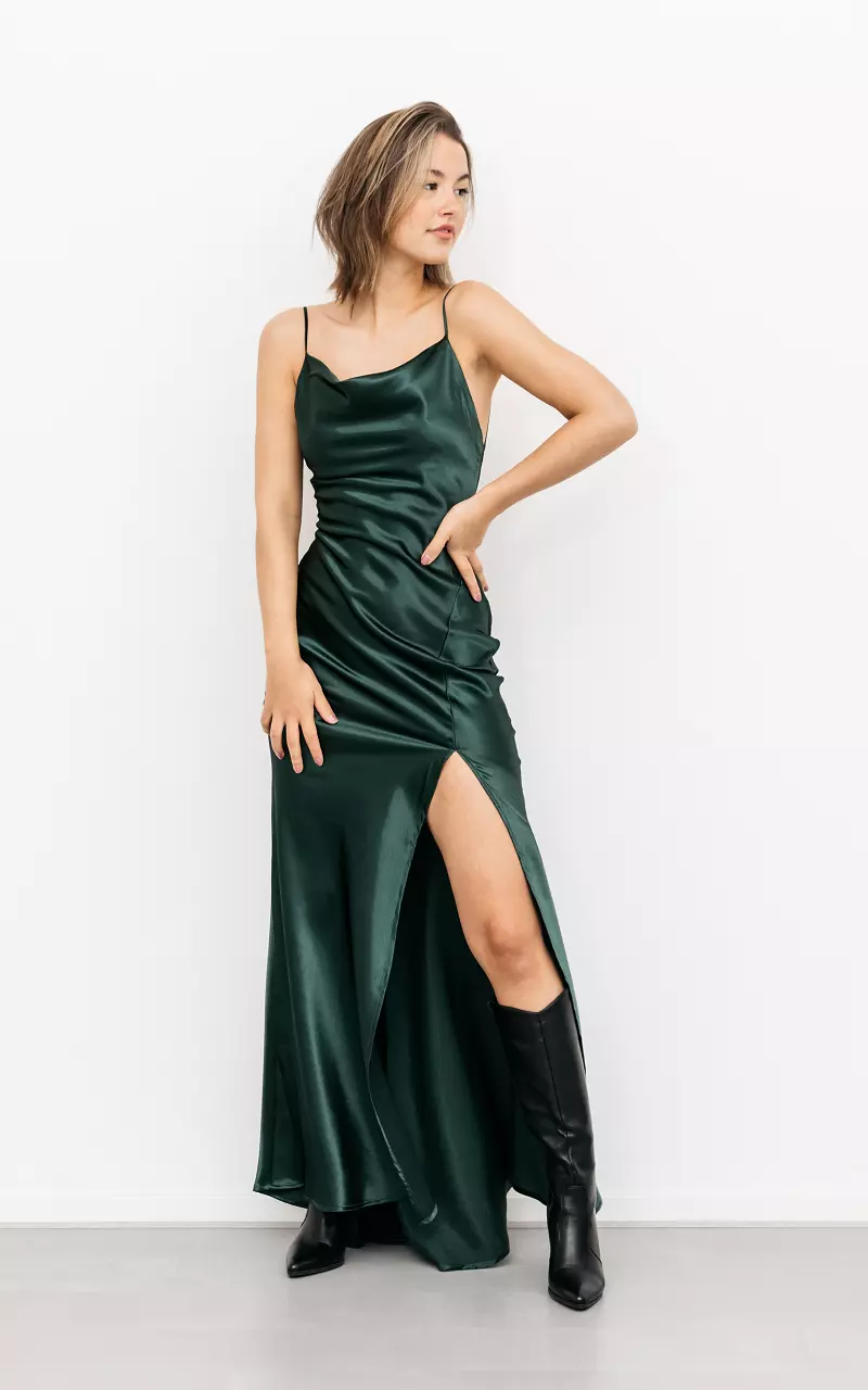Maxi dress with satin look Green