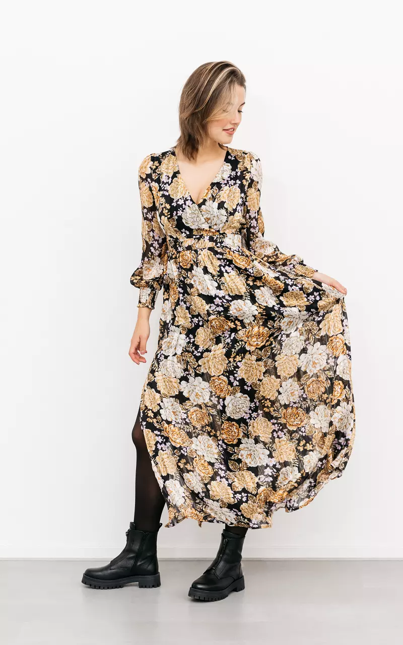 Maxi jurk met bloemenprint en split Zwart Geel