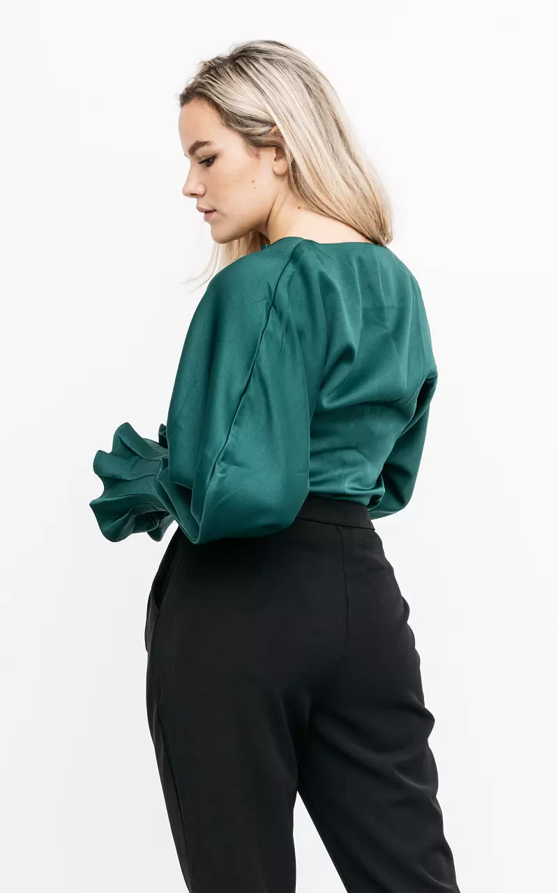 Basic blouse with trumpet sleeves Green
