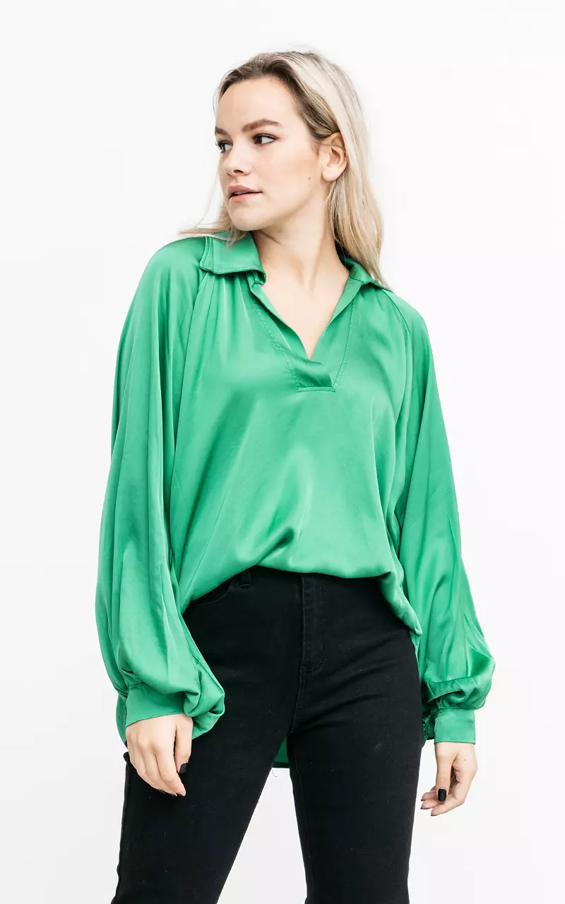 Satin-look top with V-neck Green