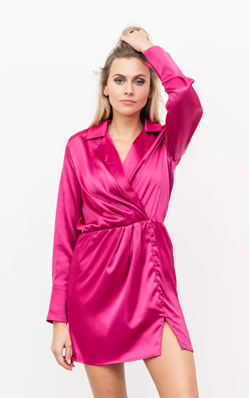 Satin look dress with decorative buttons Fuchsia