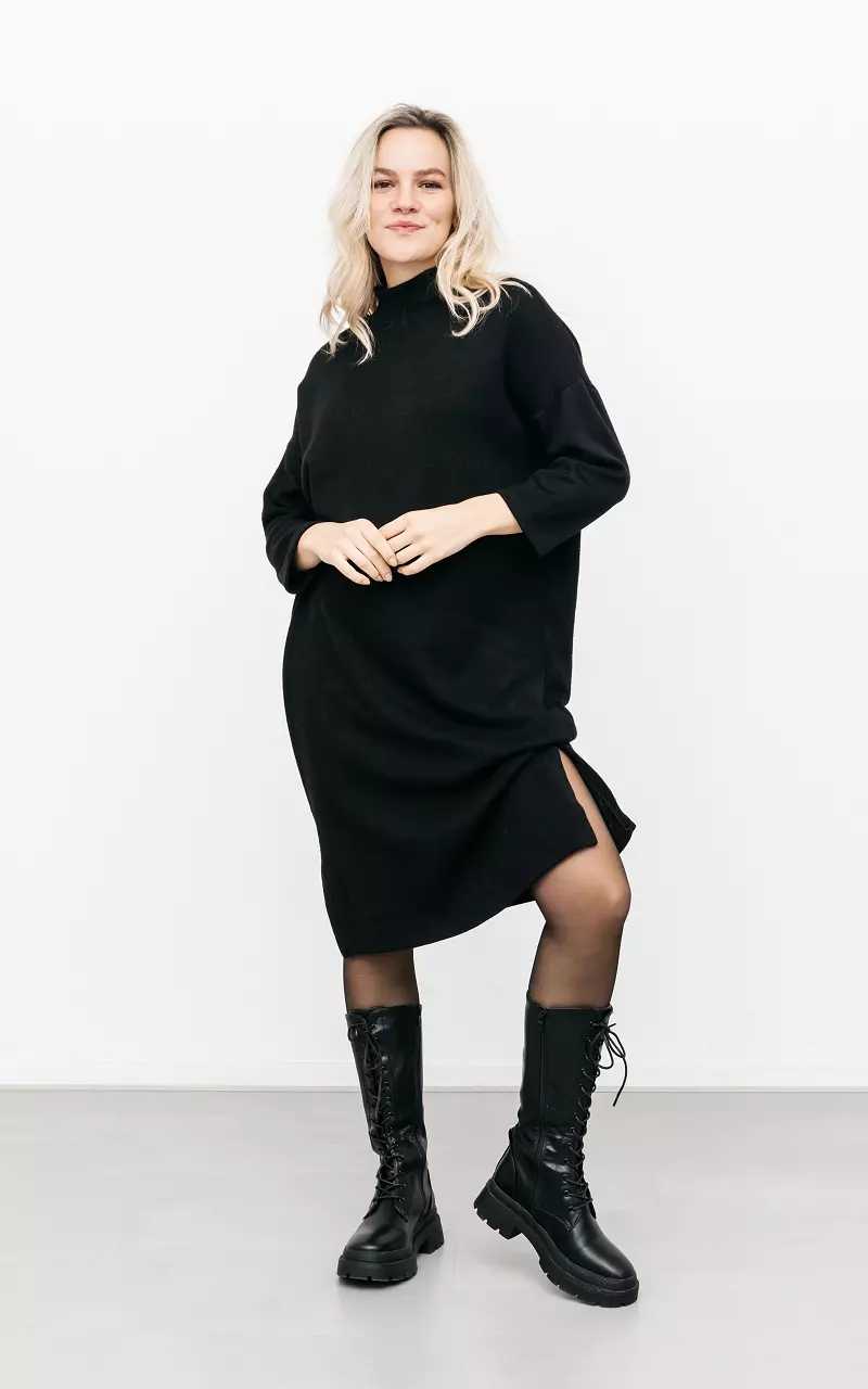 Oversized jurk met col Zwart