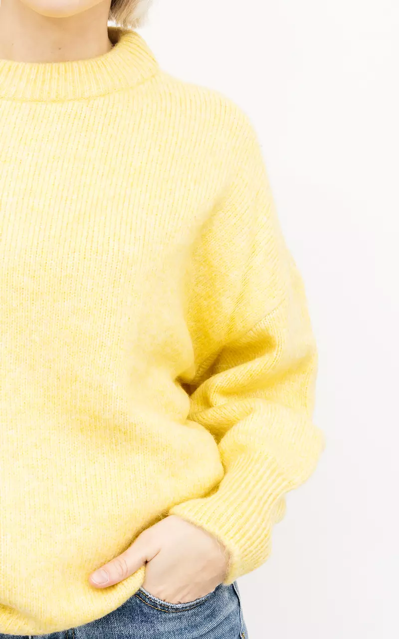 Oversized sweater with round neck Yellow