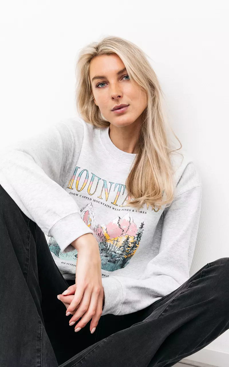 "Mountain" sweater with round neck Light Grey