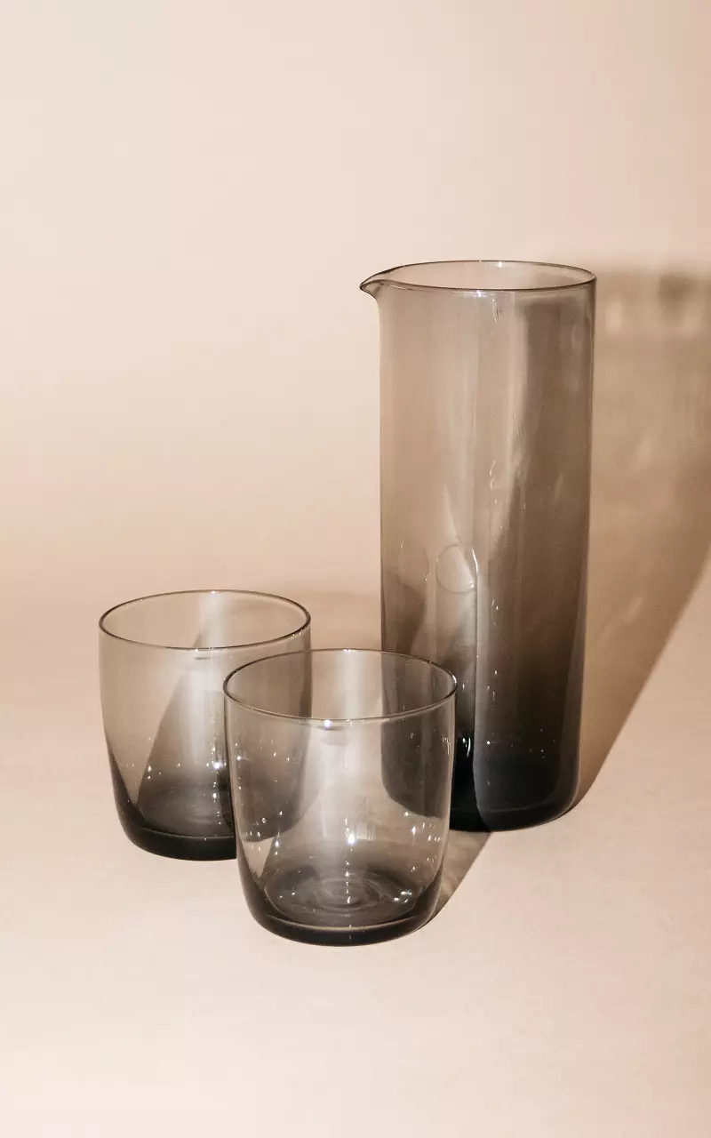 Set van twee gekleurde glazen Grijs