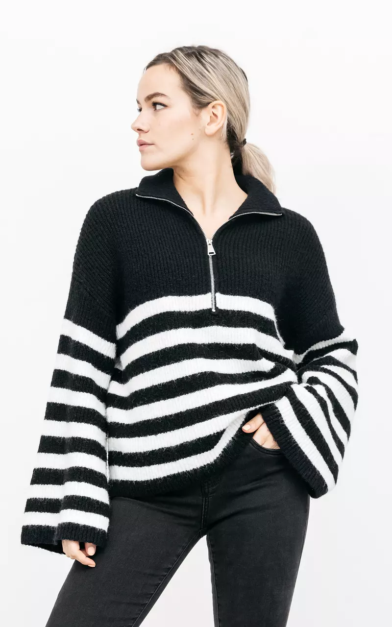 Sweater with half zip Black White