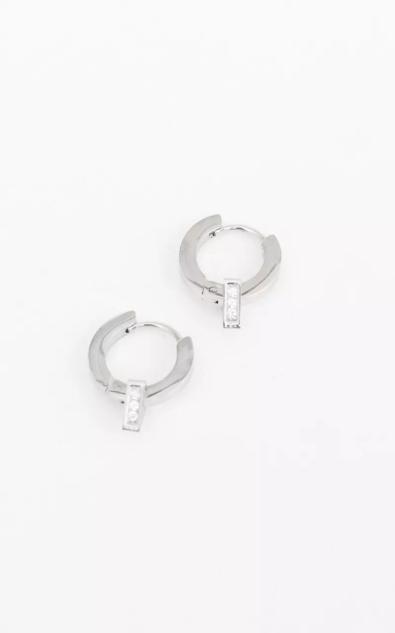Earrings with triangle-shaped pendant Silver